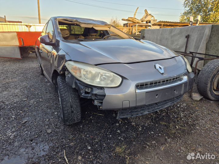 Renault fluence 2011год Запчасти