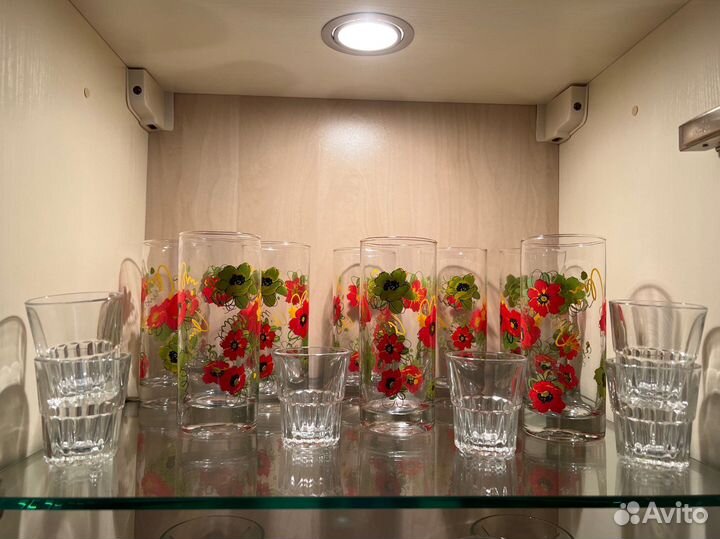 Стаканы и рюмки (посуда)