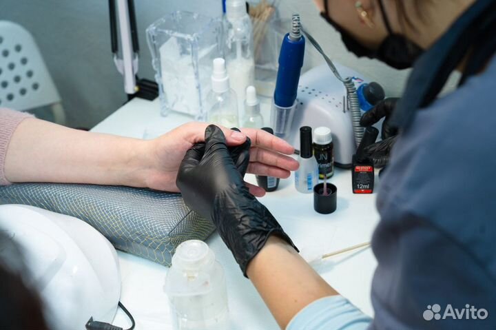 Маникюр, педикюр,покрытие гель лаком, наращивание