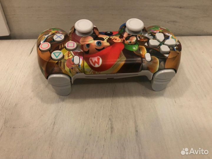 Новый Dualshock 4 Mario Edition
