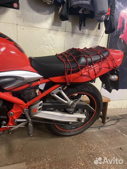 Suzuki bandit 400