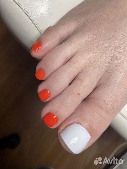 Педикюр за 1500 и маникюр 800