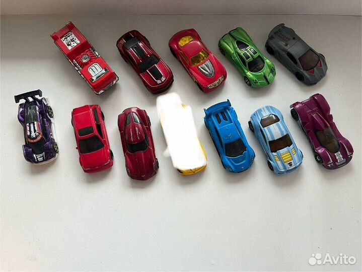 Машинки hotwheels