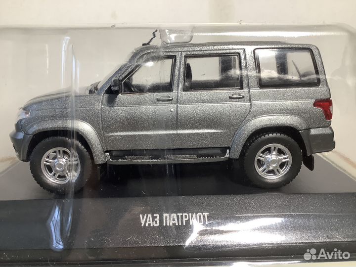 Модель автомобиля УАЗ патриот 2016 1:43 деа