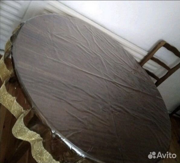 Прощрачнвя скатерть в обработке камней