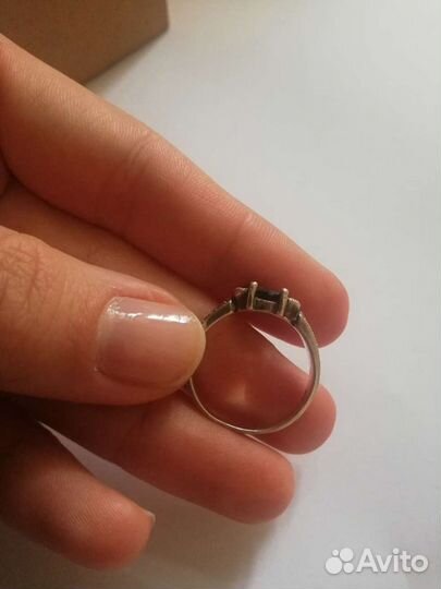 Серебряное кольцо