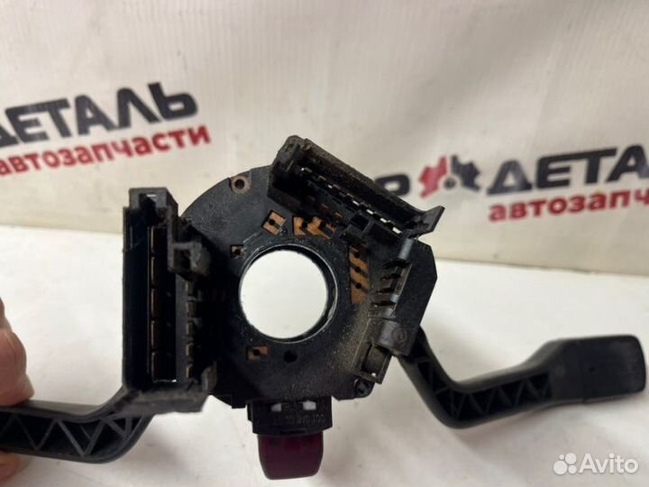 Блок подрулевых переключателей Volkswagen Passat