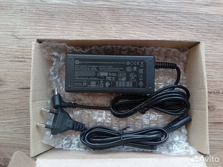 Блок питания LG 19V 2.53A (adapter DA-48G19)
