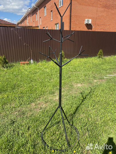 Вешалка для одежды напольная