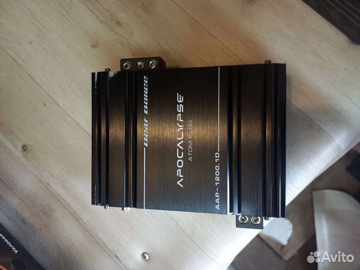 Автомобильный усилитель