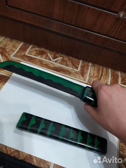 Ножи танто из дерева в скине малахит