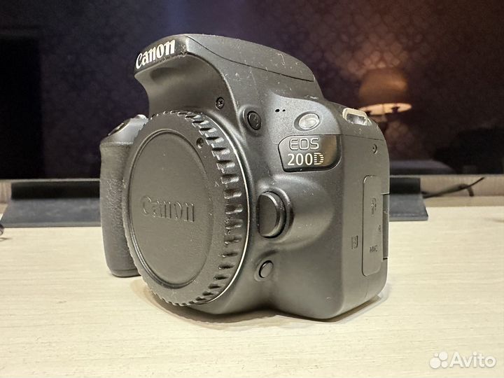 Canon 200d kit (+ canon 18-55mm)