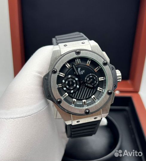 Часы Hublot