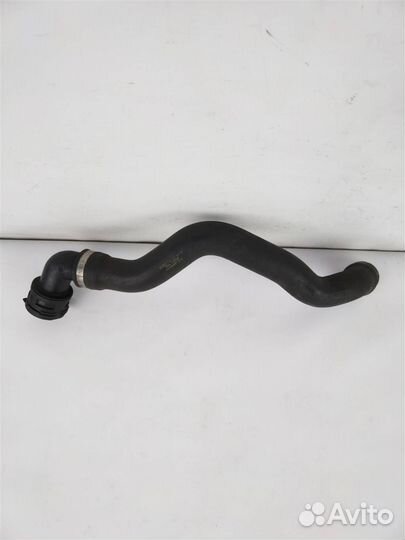 Патрубок радиатора ауди Q7 2005