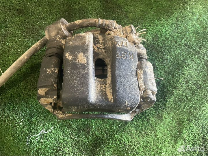 Суппорт передний сузуки гранд витара 98-2005