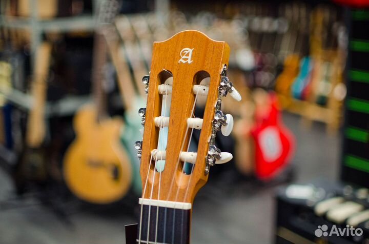 Alhambra Flamenco Student 2F 8.201