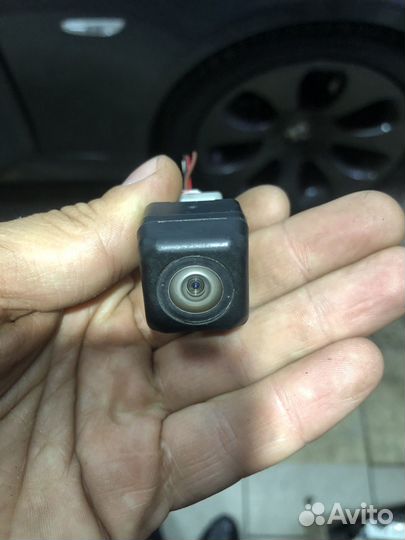 Оригинальная камера заднего вида Toyota Camry
