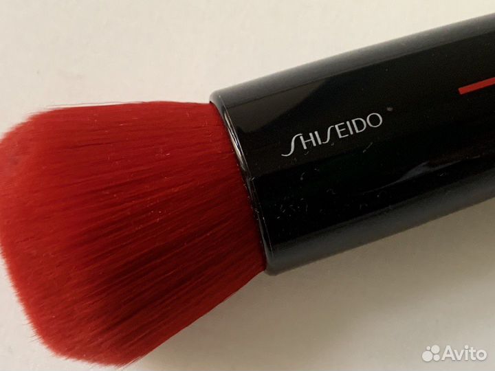 Кисть для пудры румян shiseido оригинал новая