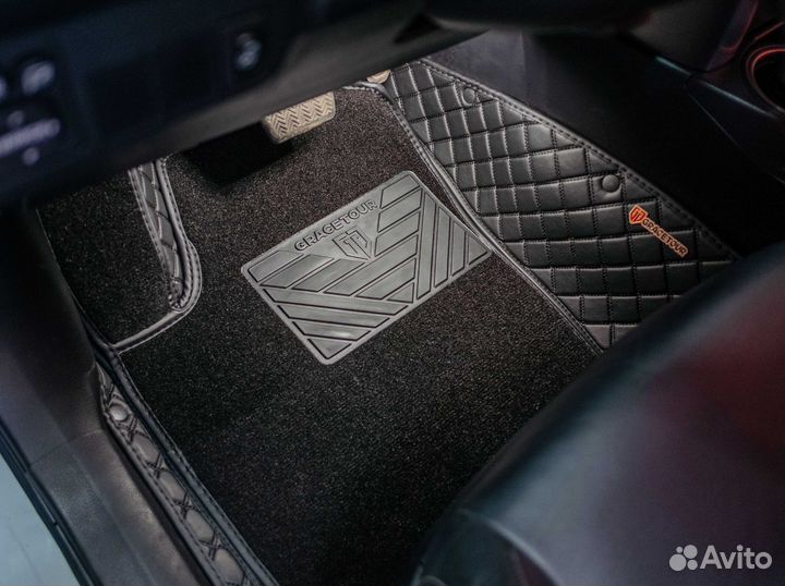 Автоковрики на заказ на Toyota RAV