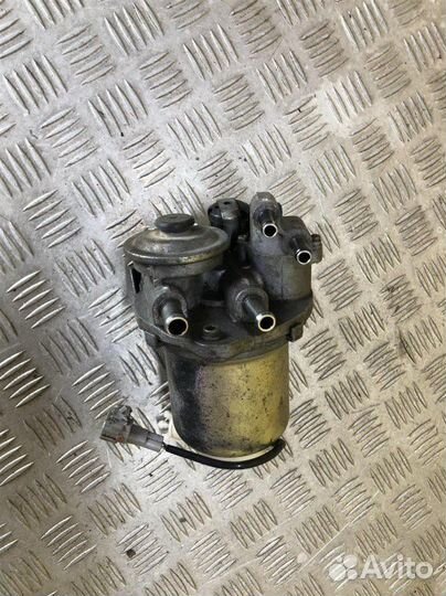 Корпус топливного фильтра Toyota Land Cruiser 200