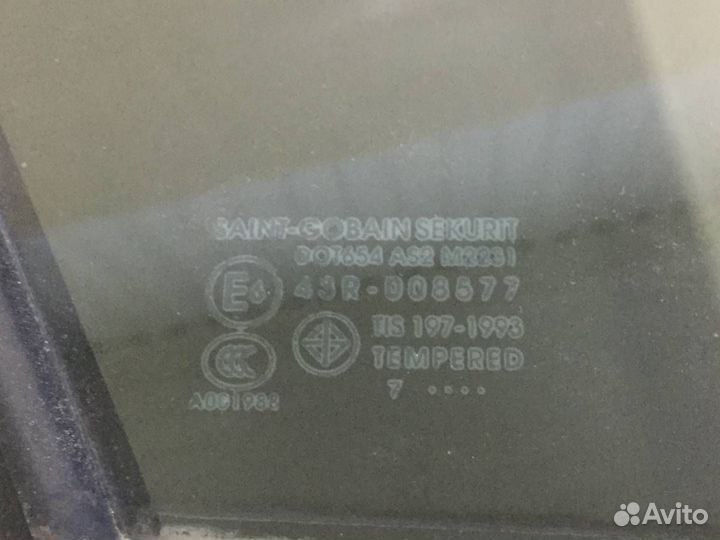 Стекло двери задней правой форточка Mazda 3 BK 2002-2009