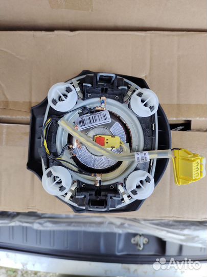 Подушка безопасности в рулевое колесо VAG