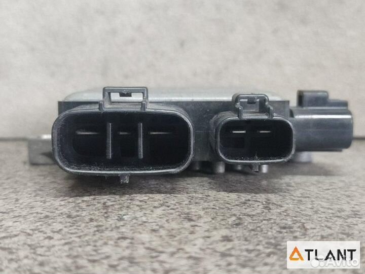 Блок управления вентилятором охлаждения nissan LAF