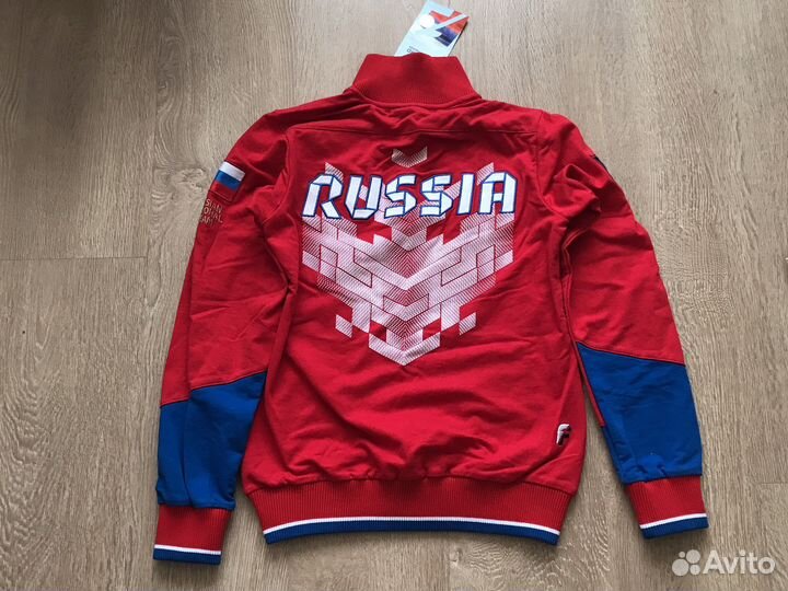 Спортивный костюм женский