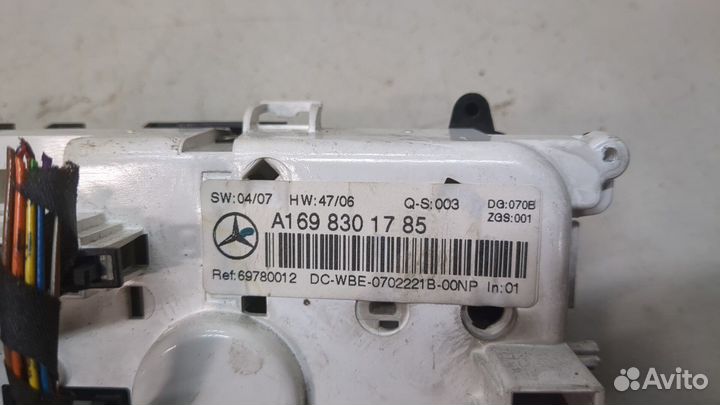 Переключатель отопителя Mercedes A W169, 2007