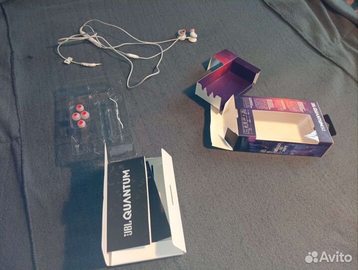 Игровые наушники JBL Quantum 50, белый