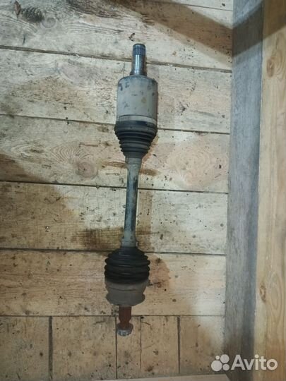 Полуось передняя левая Mercedes W169 1,7л АКПП