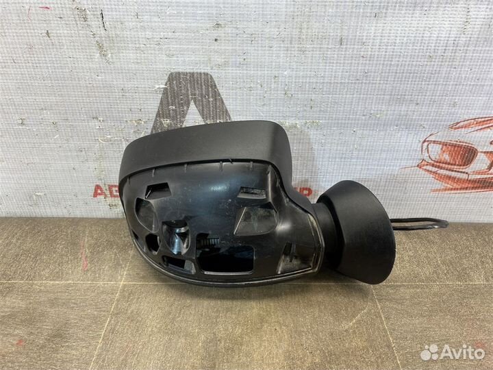 Зеркало правое Renault Logan (2004-2016)