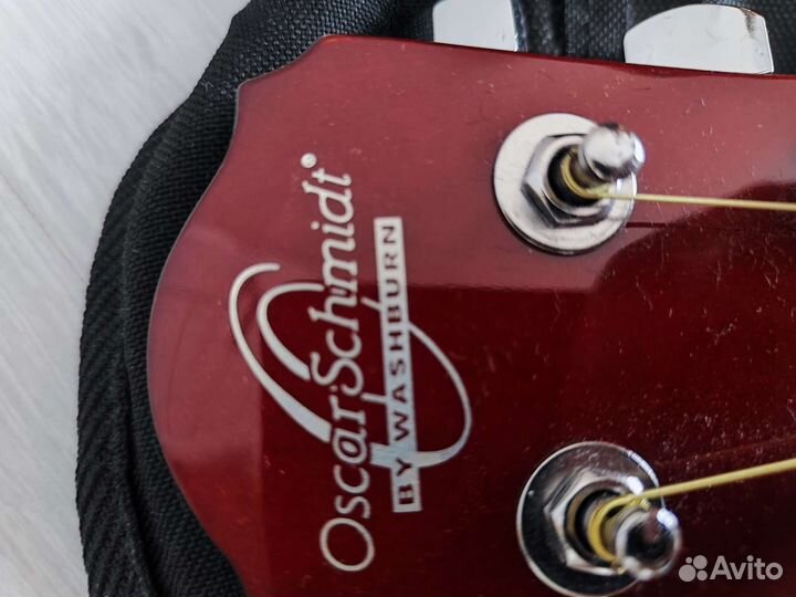 Акустическая гитара