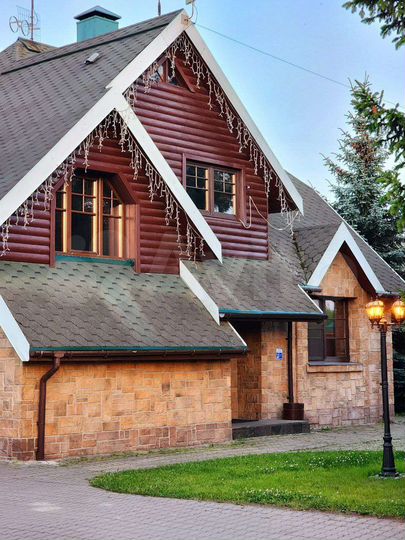 Коттедж 250 м² на участке 16 сот.