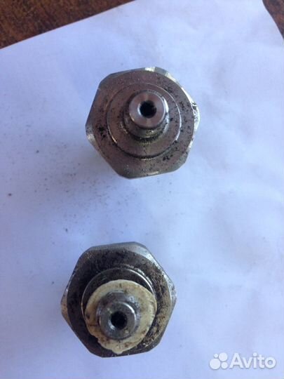 Датчик температуры масла Nissan Qashqai J11