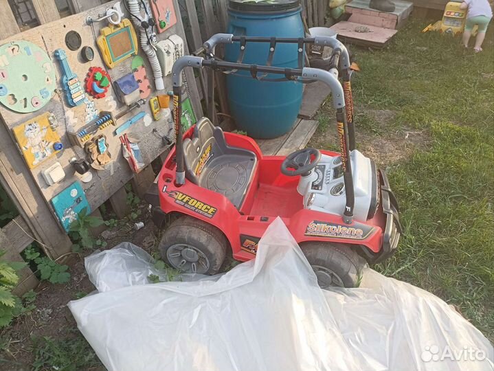 Детская машинка на аккумуляторе с пультом