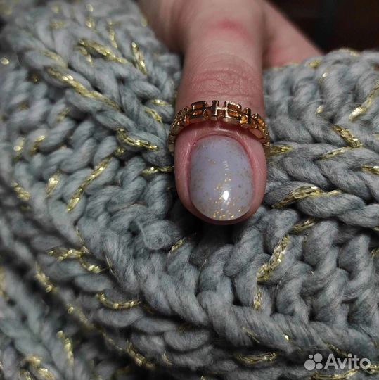 Наращивание ногтей, маникюр, педикюр