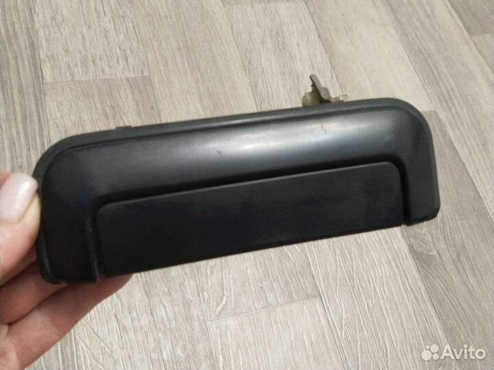 Ручка двери задней левой Mitsubishi Pajero Sport 1