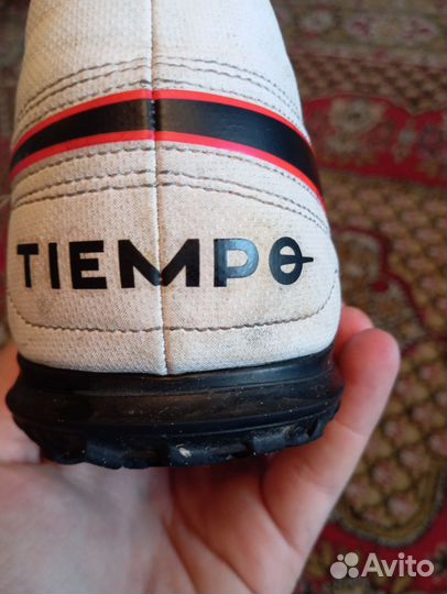 Сороконожка Nike tiempo