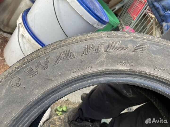 Wanli H220 215/55 R17 94B