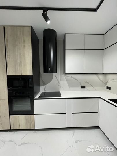 Кухня черная