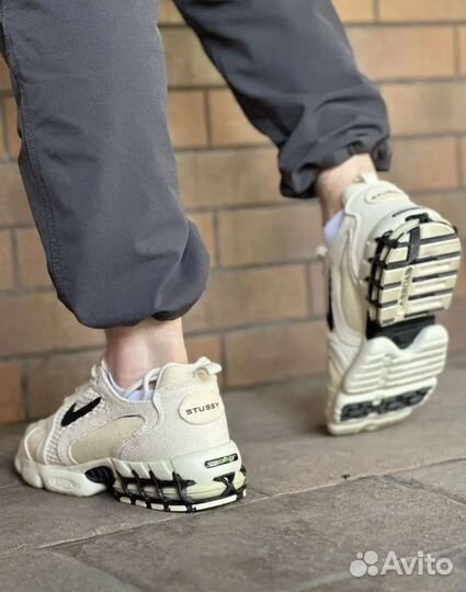 Кроссовки мужские nike