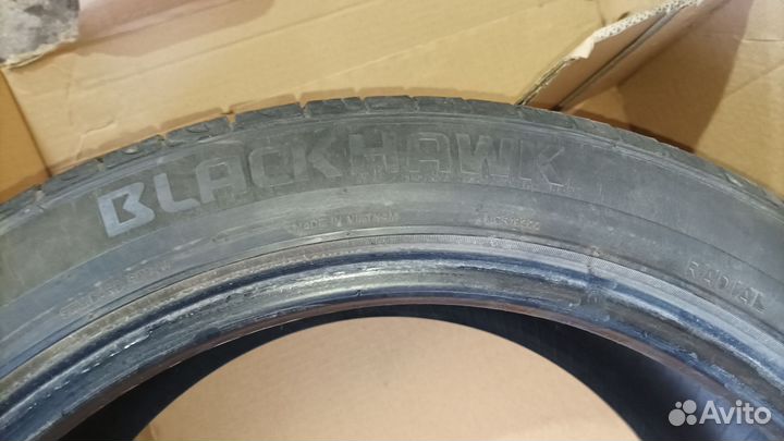 Blackhawk Snow-H HW01 235/45 R18 94V