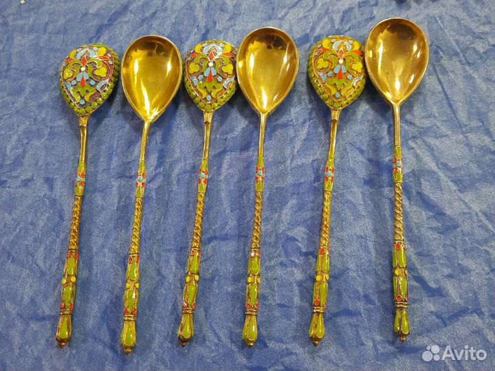 Ложки серебро 84 пробы в эмалях 122 грамм