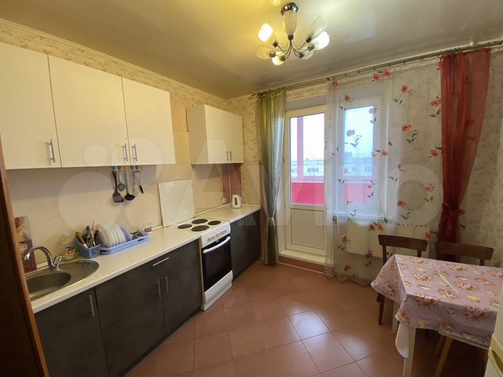 2-к. квартира, 51 м², 10/10 эт.