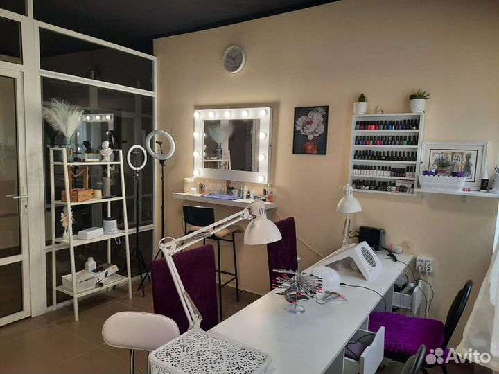 Аренда места мастеру маникюра