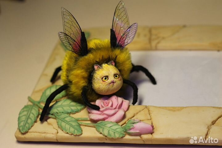 Игрушка в смешанной технике- Кото-Пчёло-Паук