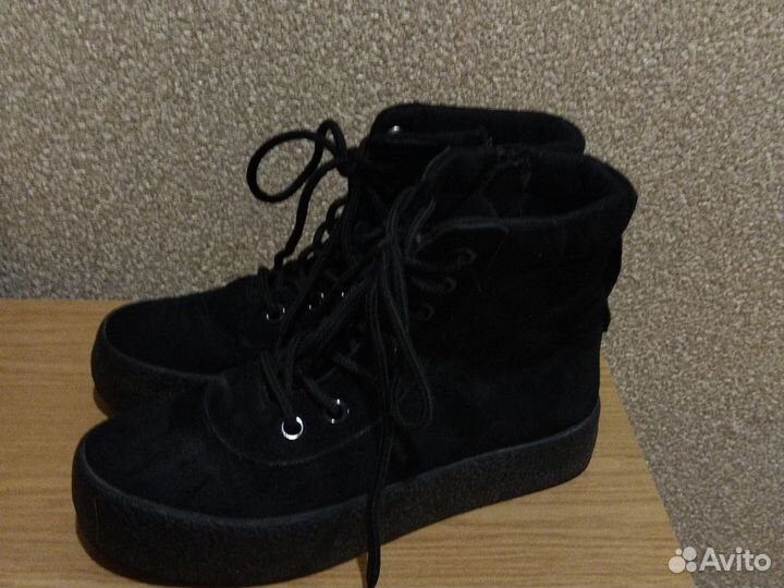 Ботинки женские