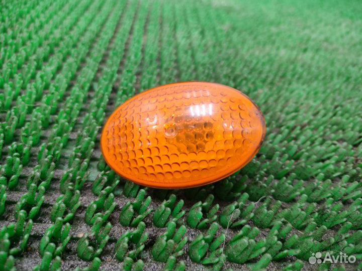 Повторитель поворота в крыло передний левый Opel