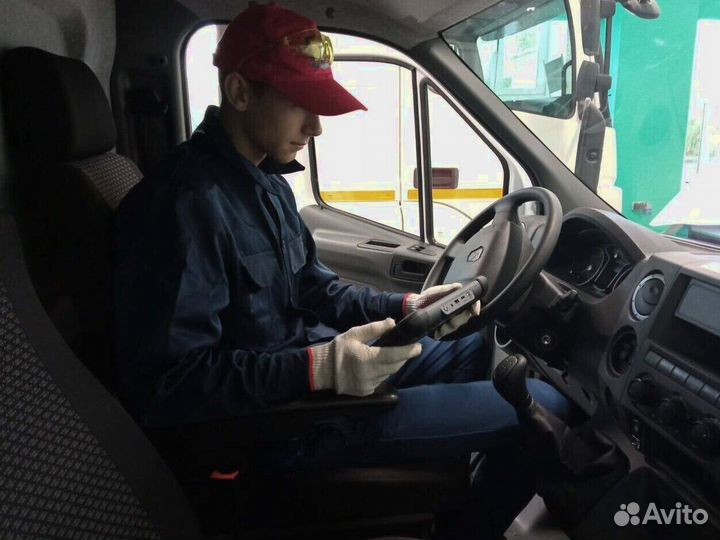 Водитель по перевозке самокатов